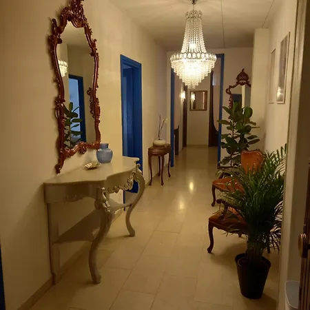 Casa Porta Vescovo 12 *
