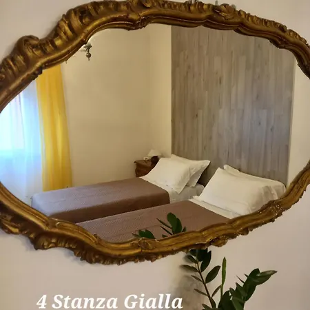 아파트 Casa Porta Vescovo 12 *